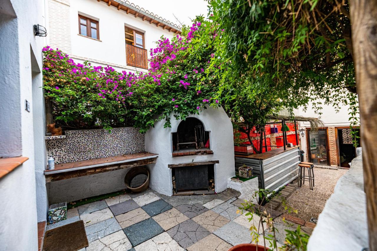 Amaka House Hostel Granada Exterior photo